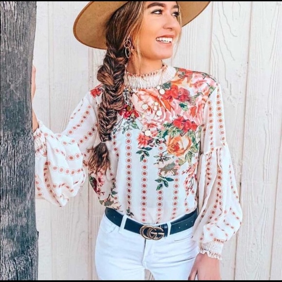 Boho Floral Print Blouse, NWT - Picture 2 of 11